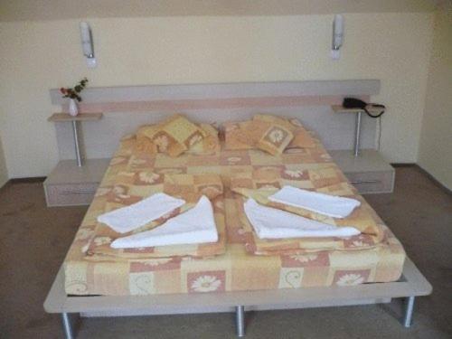 Suri Guesthouse Brasov Exterior photo