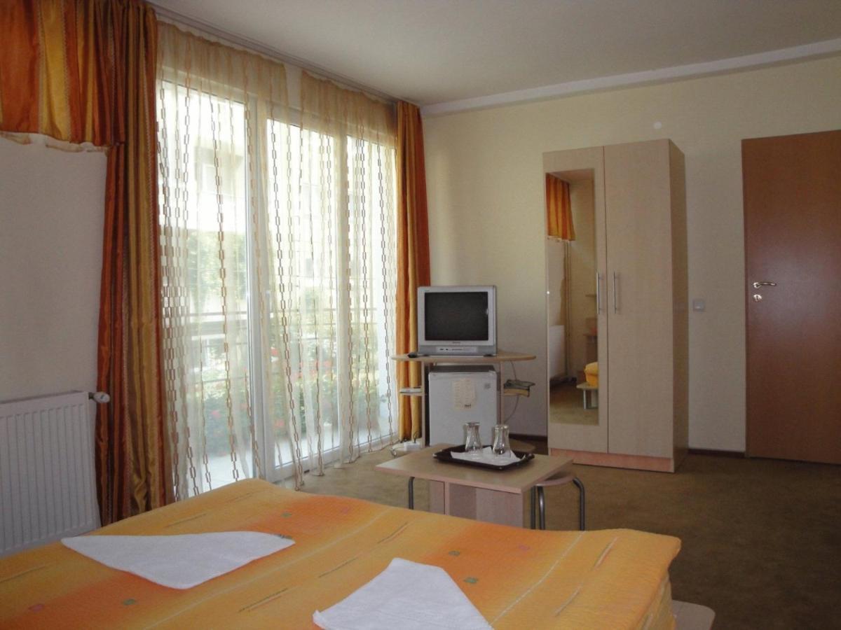 Suri Guesthouse Brasov Room photo